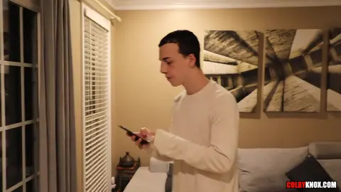 Scream — Parodia XXX — Colby Chambers, Mickey Knox & Troye Jacobs