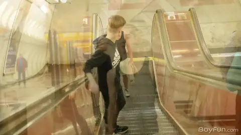 Heißes Treffen in der U-Bahn — Jerome James & Taylor Blaze