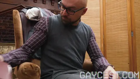 THE PROFESSOR Episode 3 - Close Study