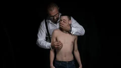 Остин — Товар