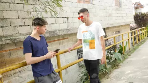 Ander Marin - Justin Host