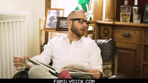 Dad&rsquo;s Man Cave Chapter 1: The Apple Of His Eye (Joel Someone, Kurt Niles)