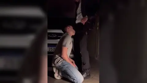 LeonMike17 — scopata in garage