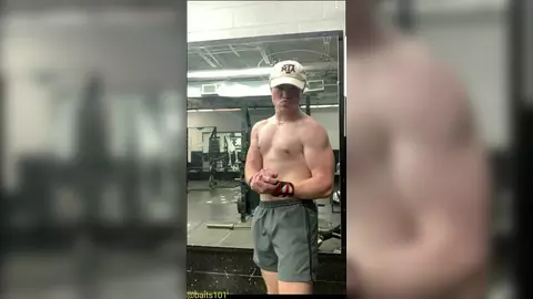 Twink fitness — paja