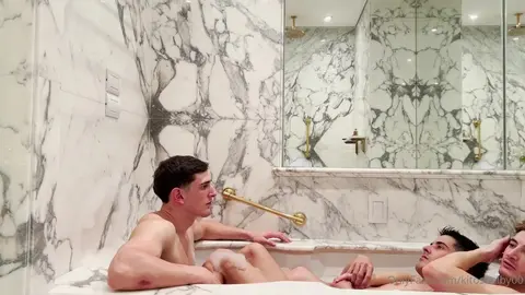 Banheira — boquete duplo