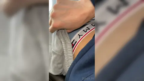 Smartworking — mutande allagate — Ethan