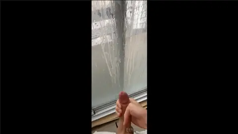 Manhã rápida — janela melada — Ethan