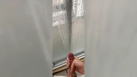 Утренний быстрый залп в окно — Ethan