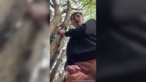 Кайден покрывает Джейка — парк