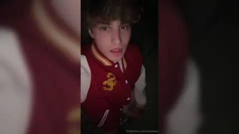 Ao ar livre — chupa — Valsplace