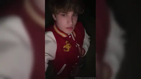 Ao ar livre — chupa — Valsplace