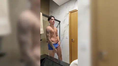 Жоау Людвиг — показ тела