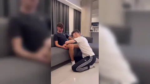 Chase Parker Breeds AngelicBoyo (Sofa)