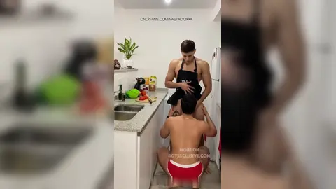 Кухонный минет — Лео Настасио