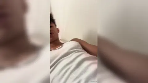 Groß genug? — Luca Ambrose