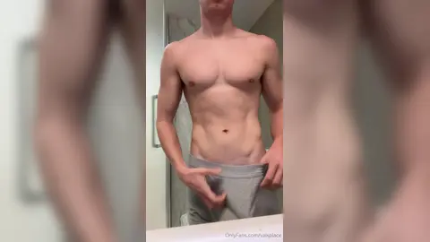 Cazzone & bubble butt — Valentin