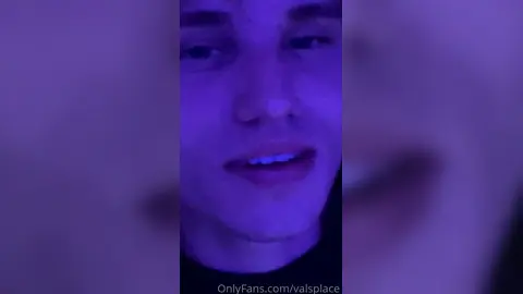 Kiss Me Hard — Valentin