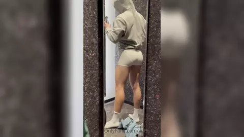 Changing Room Fun — Valentin