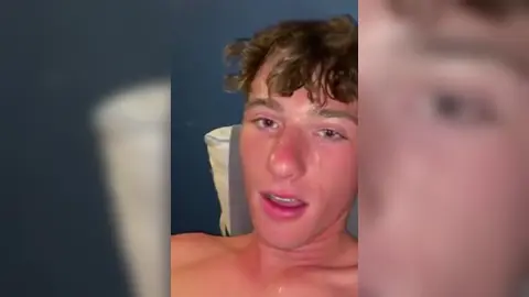 Twinks Jerk Together