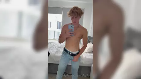 ¿Leche en el espejo? — Valentin