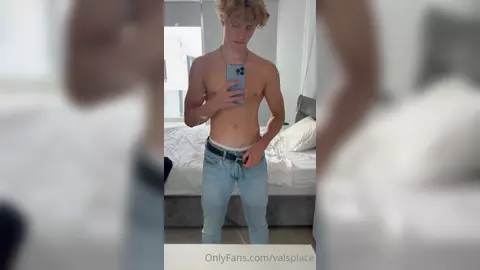 Ti piace lo specchio? — Valentin