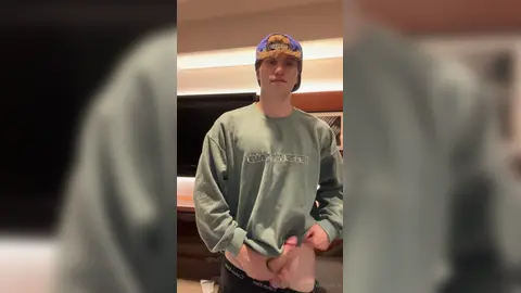 Pollón bamboleante para chupar — Valentin