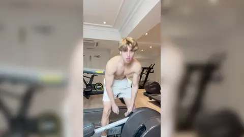 Floppy in palestra — Valentin