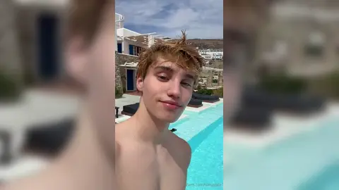 В бассейн вместе? — Валентин