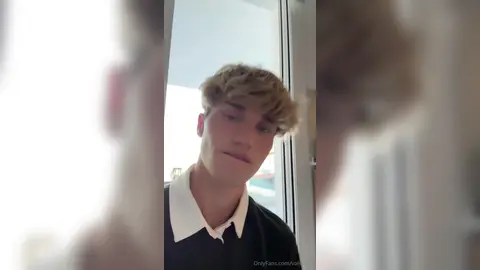 Моя жопа — твоя — Валентин