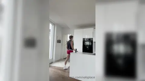 Café da manhã servido — Valentin Mehinagic