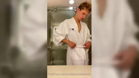 Fantasia al lavandino — Valentin Mehinagic