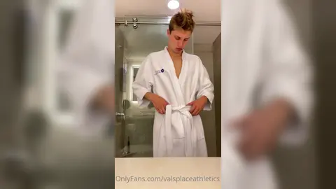 Fantasia al lavandino — Valentin Mehinagic