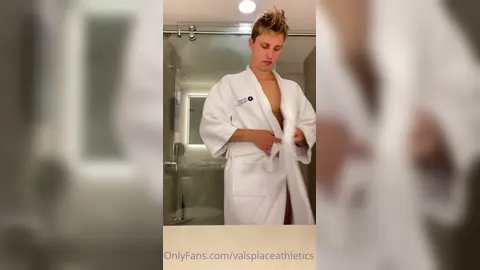 Waschbecken-Fantasie — Valentin Mehinagic