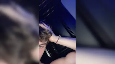 TikToker sarado batendo — compilado