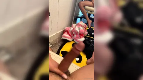 Luca Ambrose — quero gozar